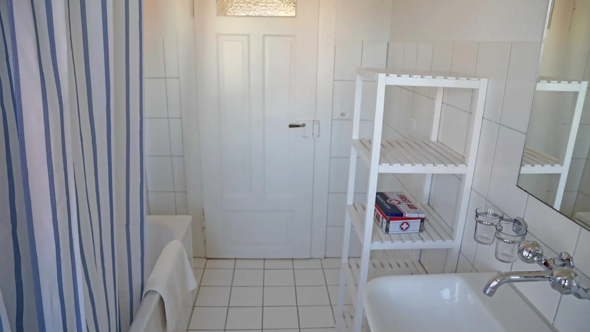 Grosse, Ruhige Wohnung In Zuerich, Nahe Zentrum 0*, Zurich Switzerland